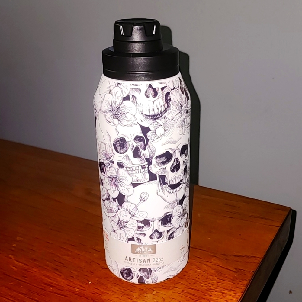 Gothic skull drink bottle